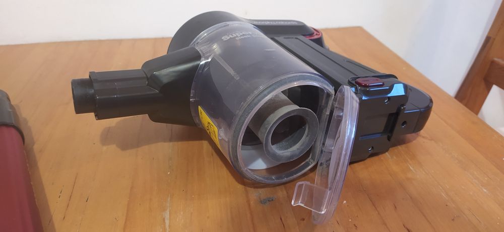 Odkurzacz bezprzewodowy Morphy Richards Cordless SuperVAC zestaw