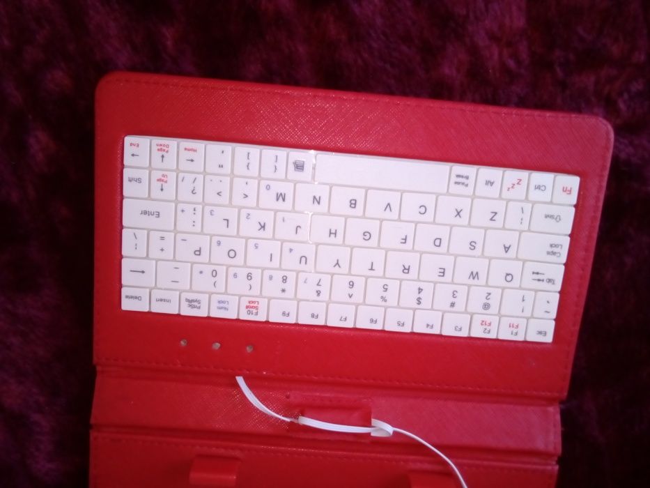 capa de tablet com teclado