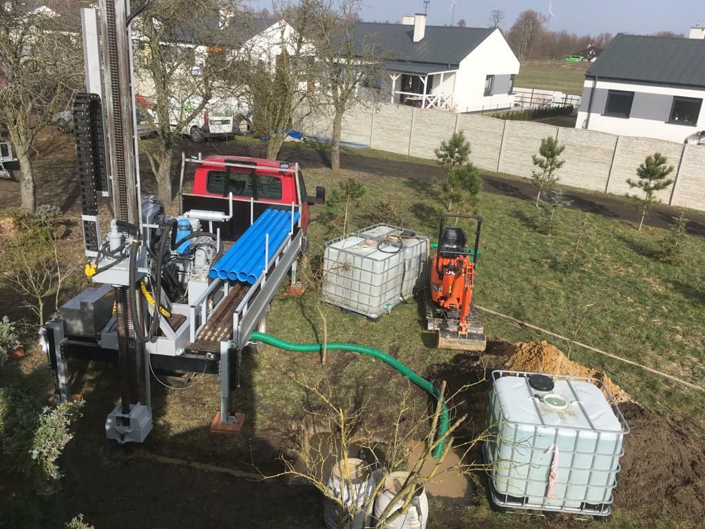 Wiercenie studni głębinowych i odwierty  pod pompe ciepła.