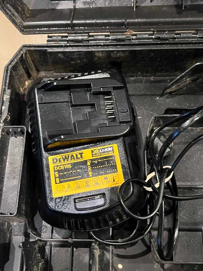 Wkrętarka DeWalt dcd791 z baterią, ładowarką i walizką/Komis Krzysiek