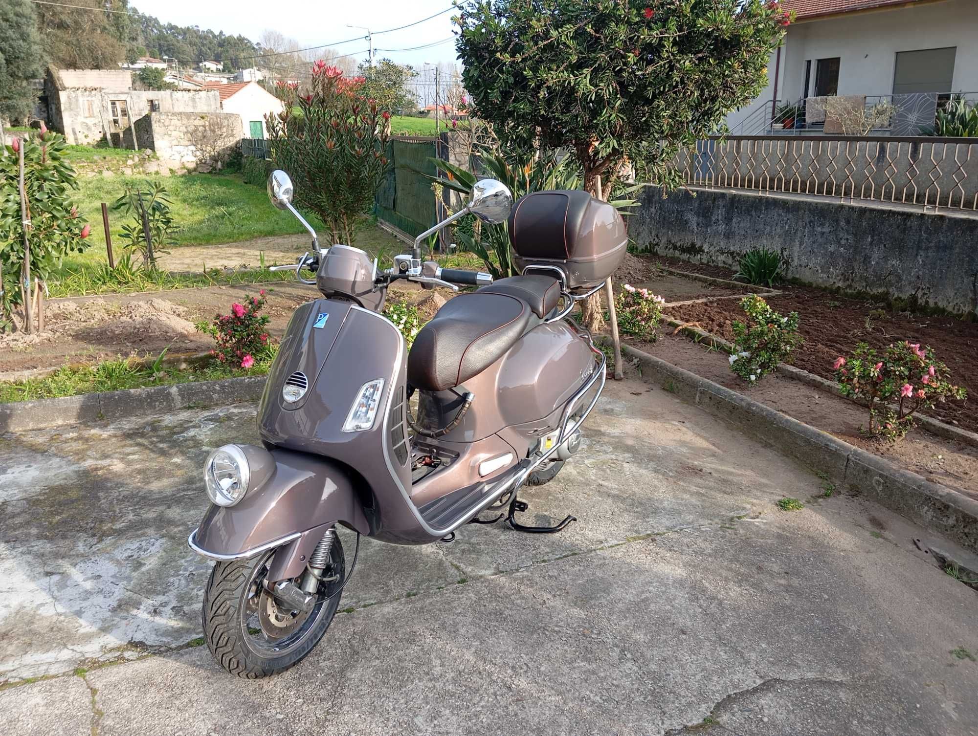 Vespa gtv monte 300