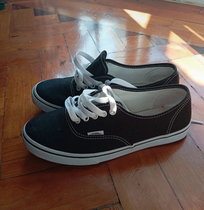 Vans Authentic - 37