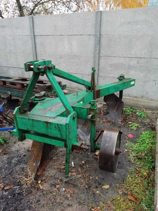 Продам плуг-ПНБ 3-40