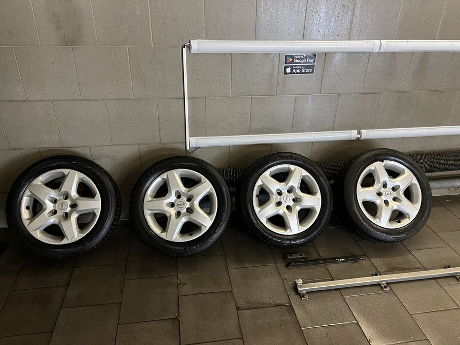 Kola Opel Astra H 205/55/16 zima