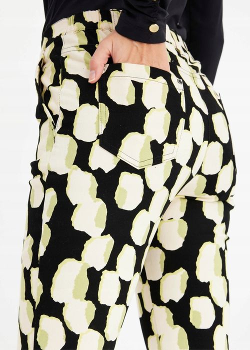 B.P.C spodnie damskie ze stretchem we wzory ^52