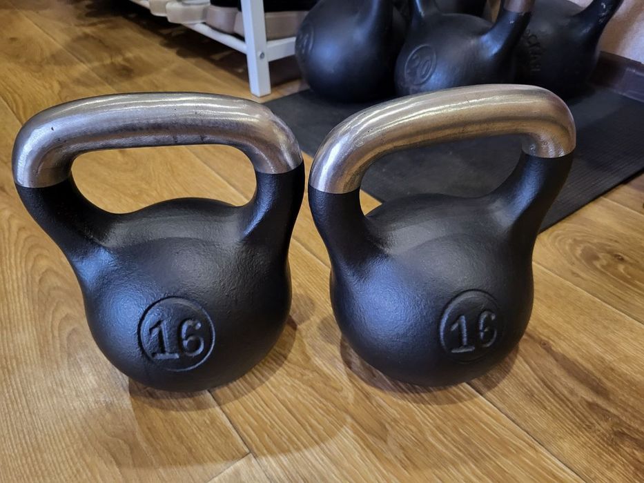 Гиря 16 кг. Оплачую доставку воїнам ЗСУ.