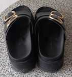 Vendo chinelas pretas berska 37