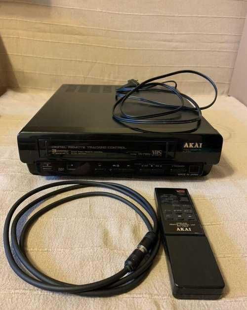 Видиомагнитофон akai