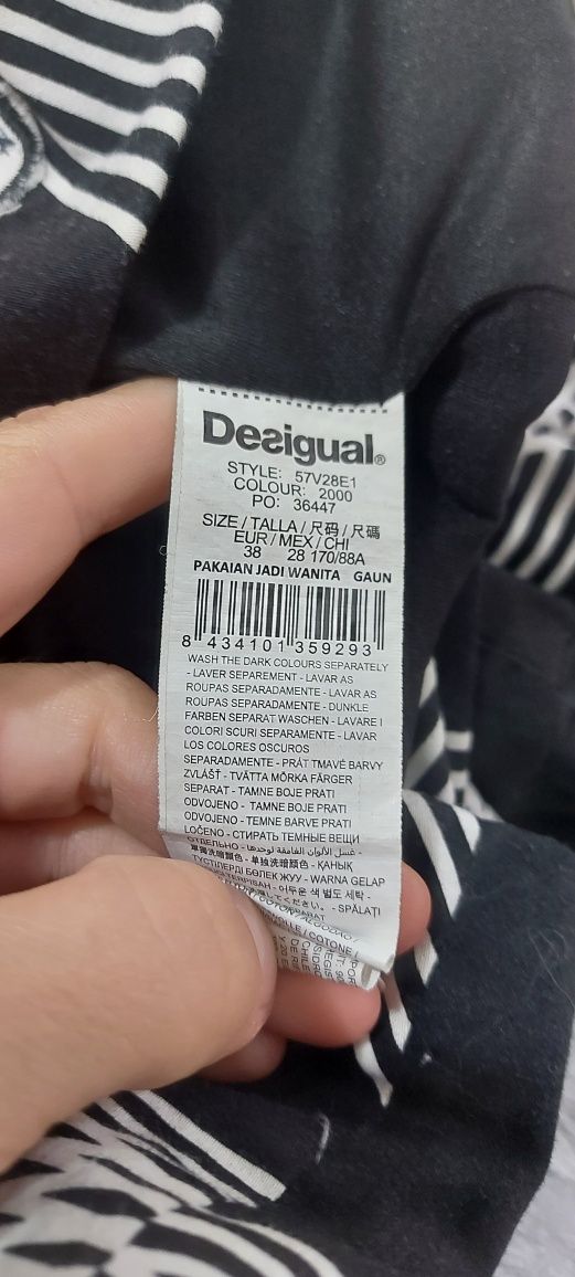 Desigual mmpiekna sukienka