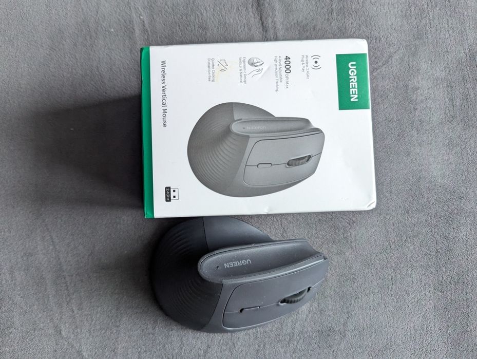 Вертикальна бездротова мишка Ugreen 2,4G, 6 кнопок