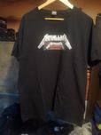 Koszulka z nadrukiem Metallica.