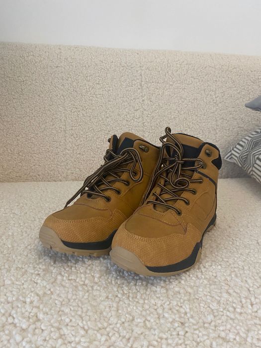 Nowe Buty jesienno- zimowe dla chłopca 36 Reserved. Odbiór osobiście