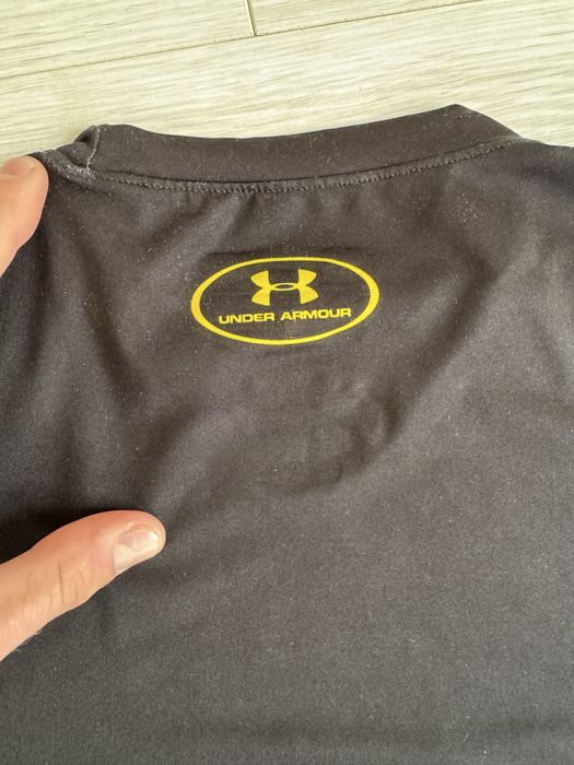 Чоловіча компресійна футболка від бренду Under Armour