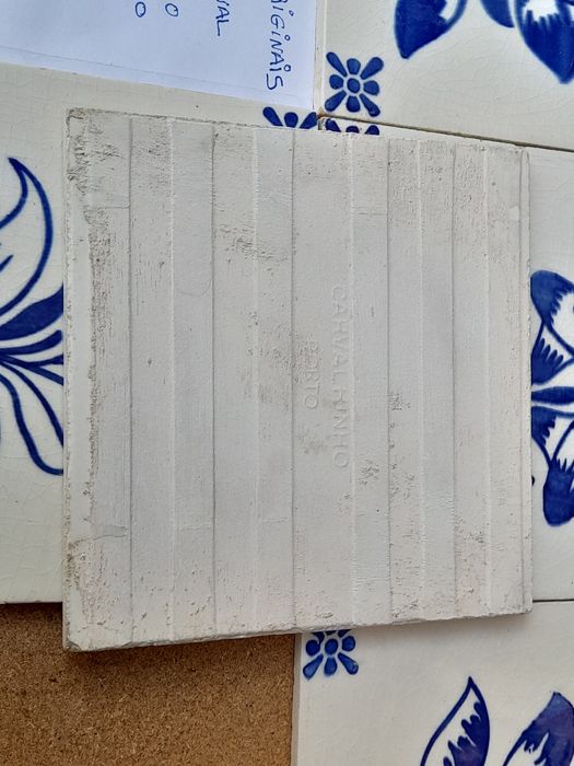 Azulejos antigos da fábrica Carvalhinho no Porto originais doa anos 40