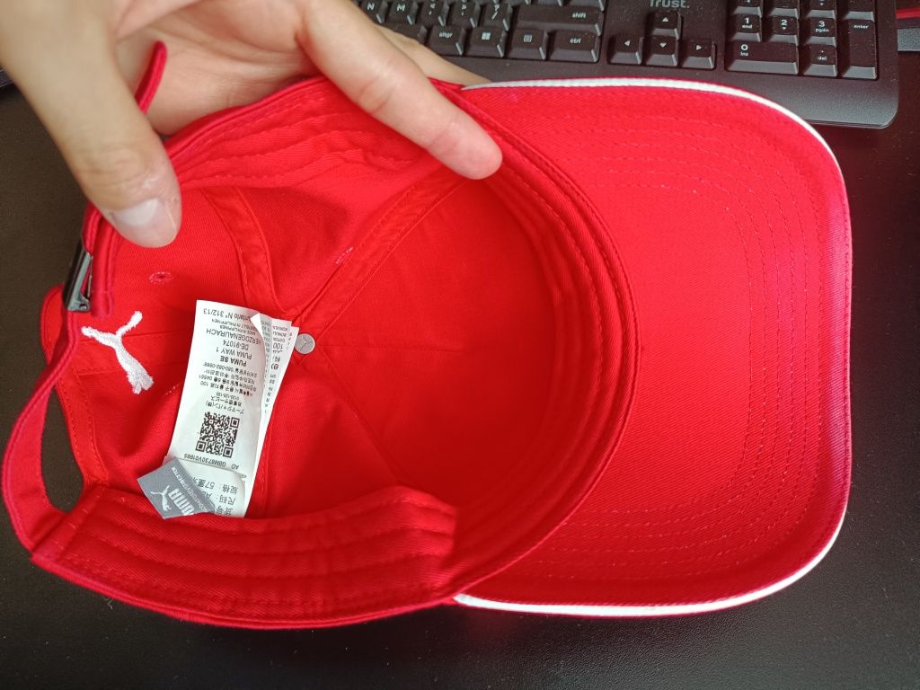 Czapka Puma Ferrari Czerwona Używana