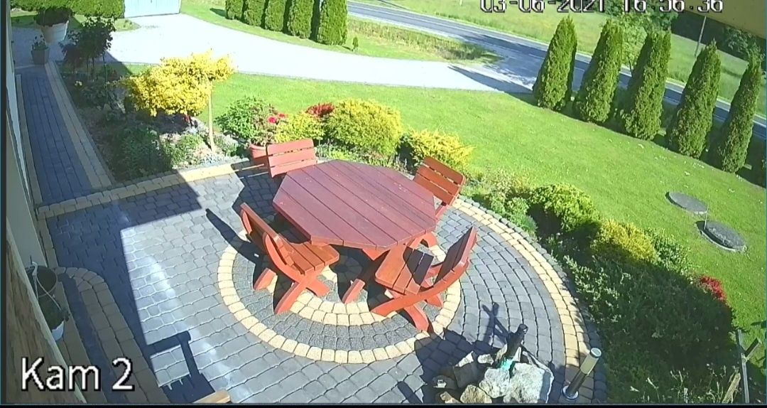 Mocny drewniany stół ogrodowy i 4 Krzesła
