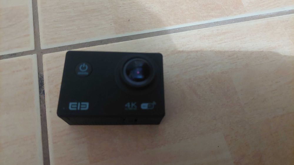 Kamera 4K ultraHD z wodoszczelnym pokrowcem