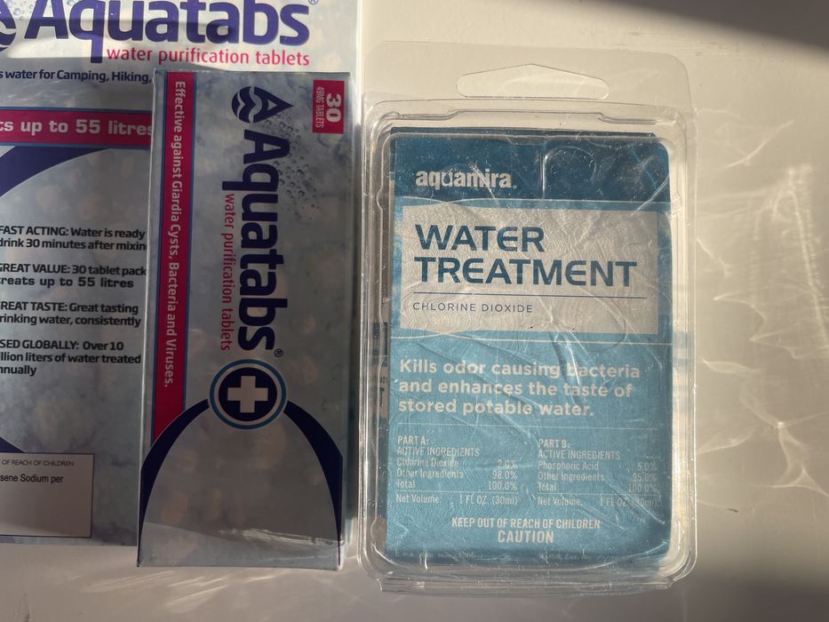 Таблетки та краплі для очищення води (Aquatabs + Aquamira)