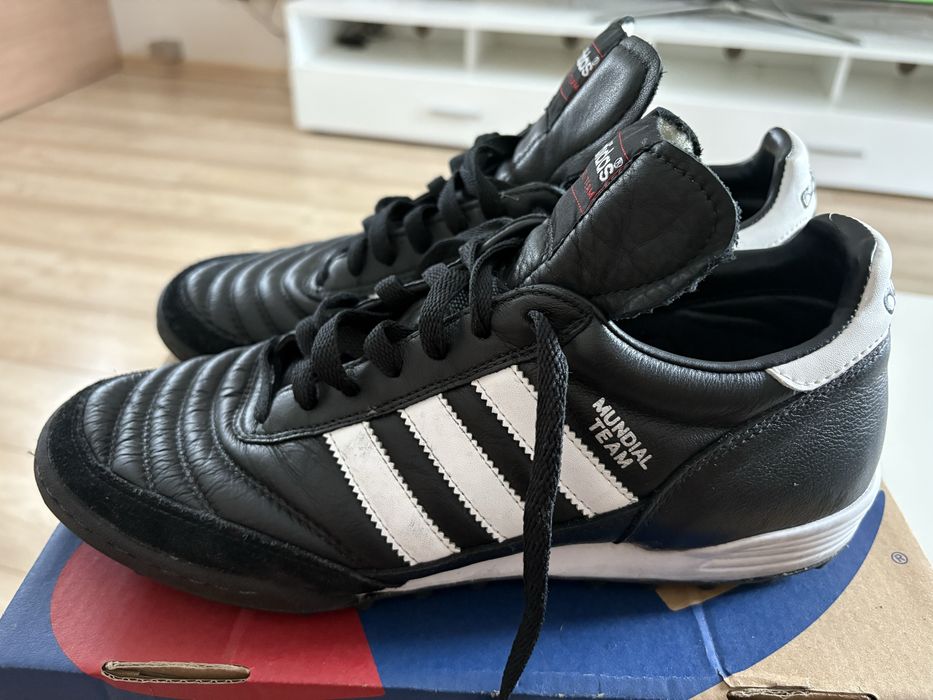 Adidas Mundial Team 43 1/3
