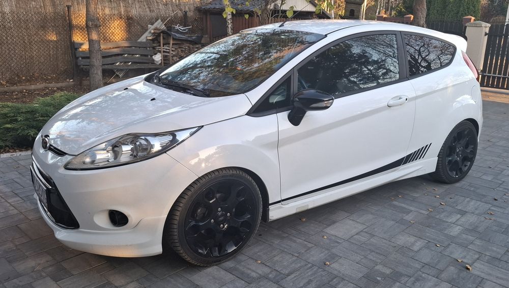 Ford Fiesta mk7 Sport 1.6 benzyna ST-line Individual