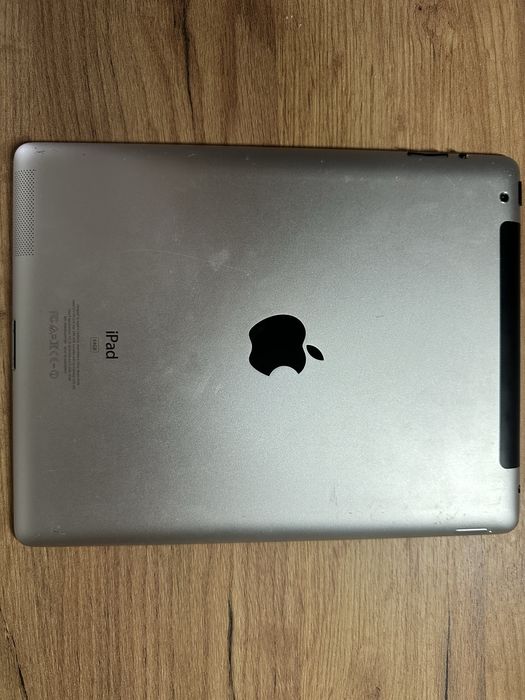 Ipad 2, продаю на запчастини