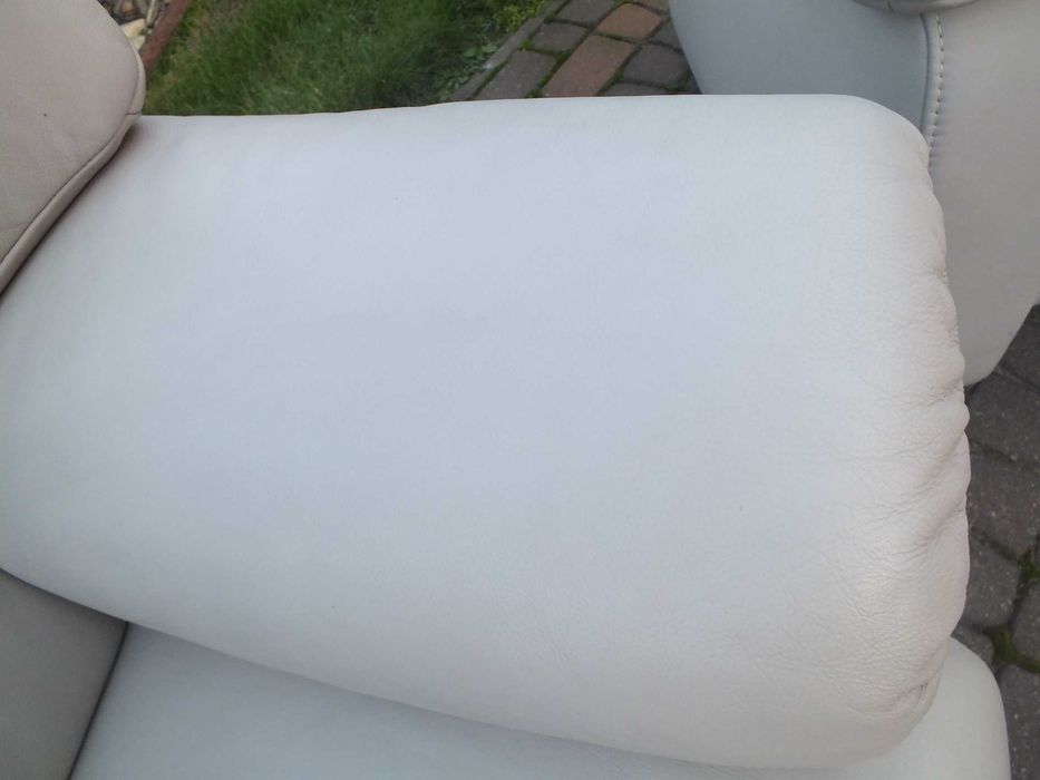 Komplet wypoczynkowy skórzany 3+2+1 firm Himolla. Kolor jasnoszary