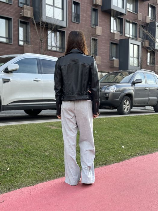 Шкіряна куртка, косуха ZARA, у відмінному стані