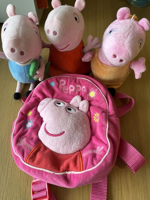Plecak ze świnką Peppą plus maskotki
