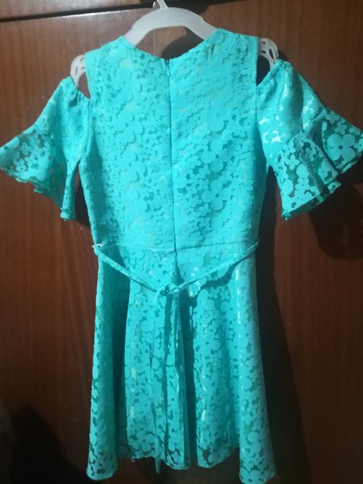 Продам нарядное платье