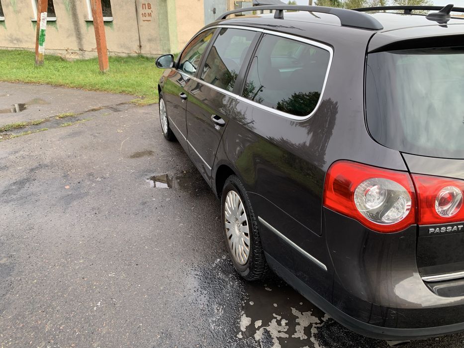 Автомобіль свіжо пригнаний в гарному стані пасат б6 2010рік
