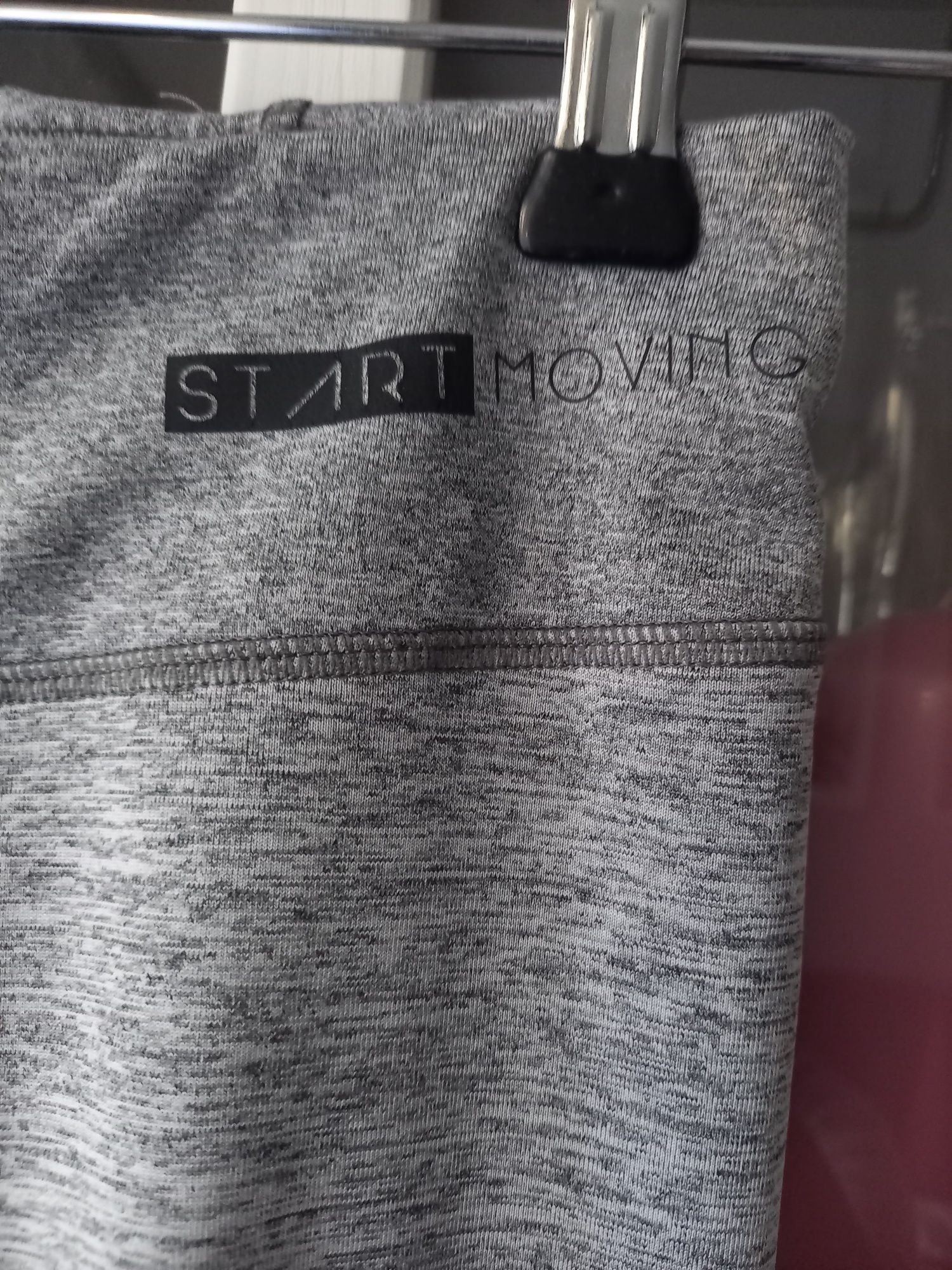 Szare damskie legginsy S Bershka