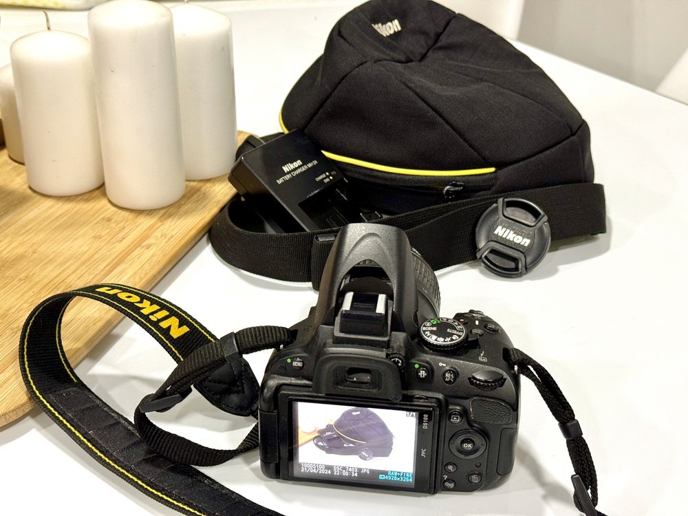 Kit Nikon D5100 + Lente AF-S 18-55 + Extras