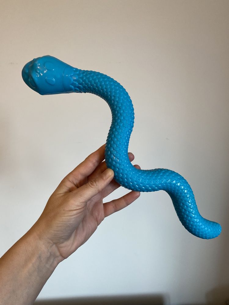 Wąż, Zabawka na przysmaki dla psa