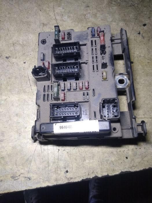 Skrzynka BSM B3 Peugeot 307 Citroen oryginał