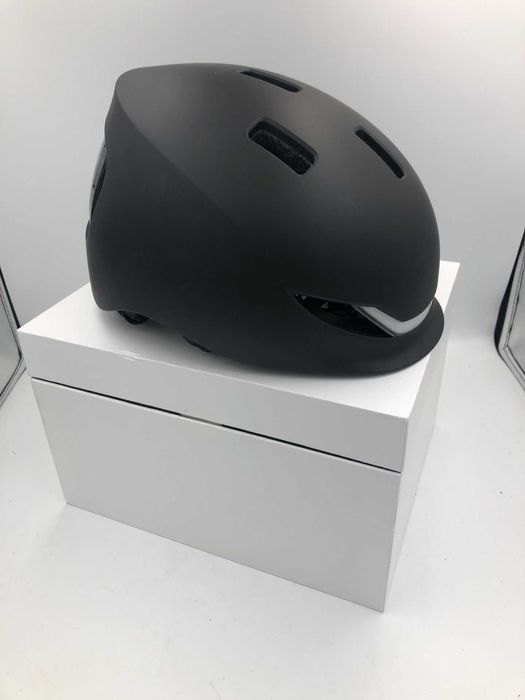 Lumos Matrix Smart Kask LED Bluetooth dla dorosłych na rower