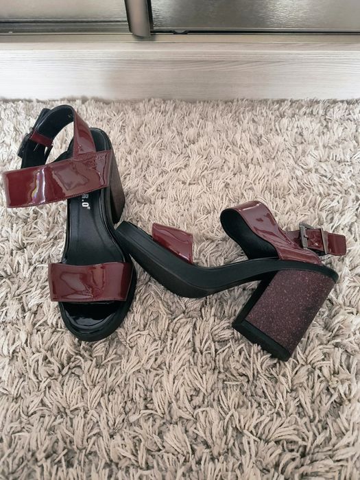 Босоніжки Guero 38 розмір