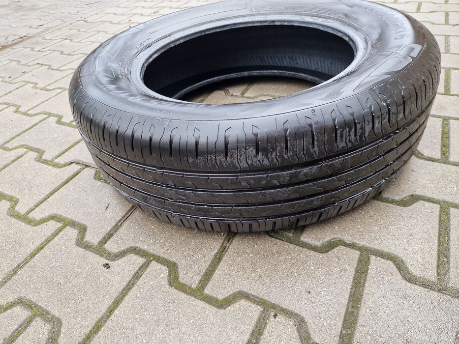 Opony letnie 215/65/ r17 v continental