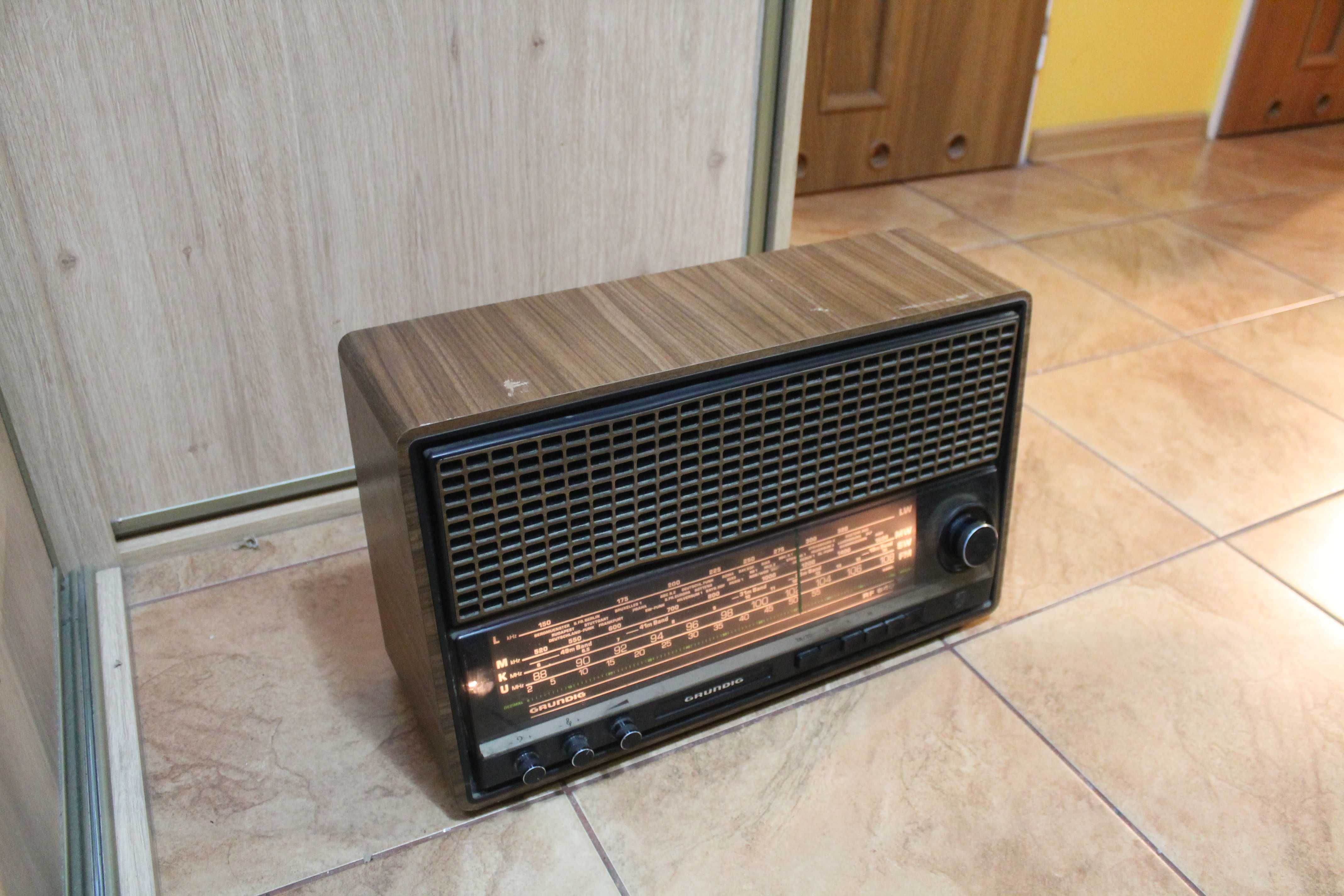 Ładne Radio Grundig RF 640 Retro Vintage