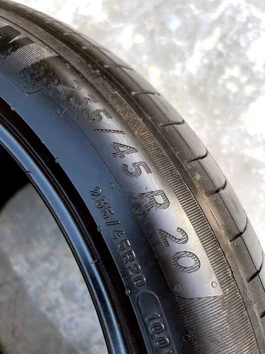 Pneus Michelin Primacy 4 - 235/45/20 - Como NOVOS