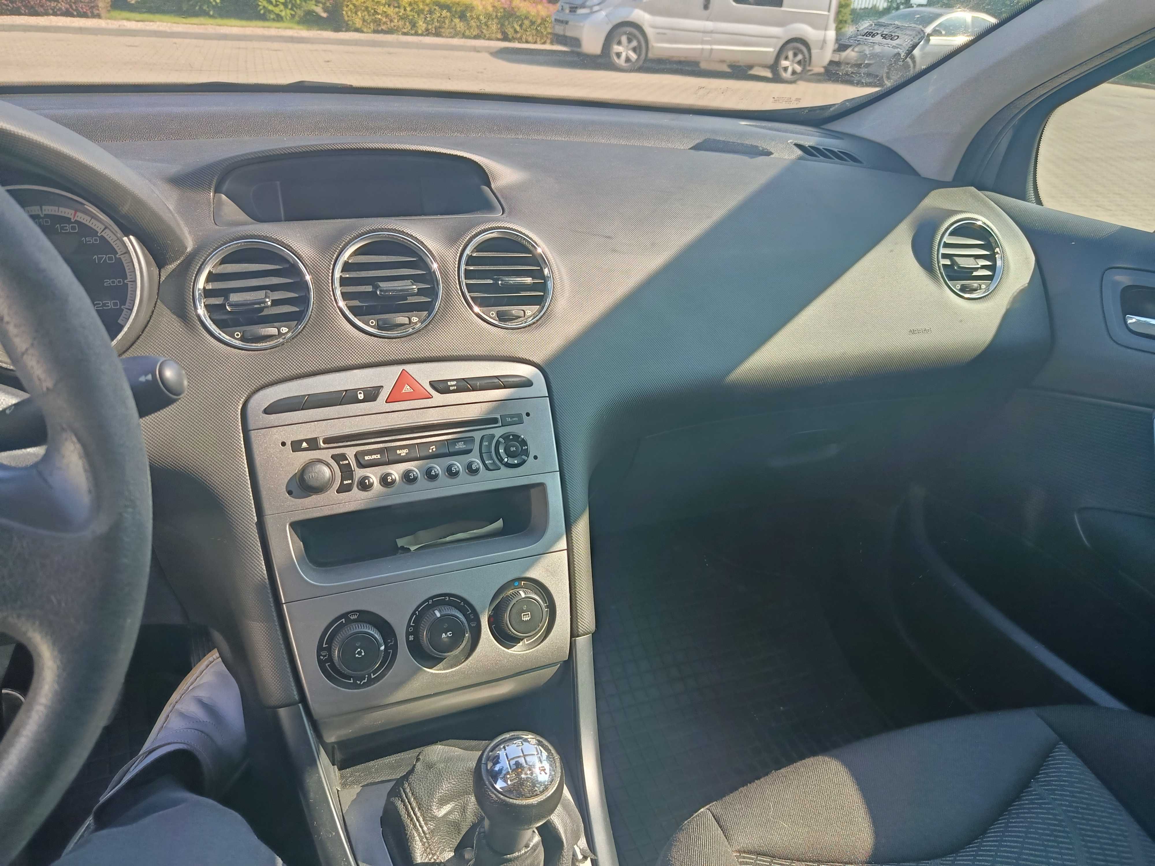 Peugeot 308 1,6 HDI 2011 r.