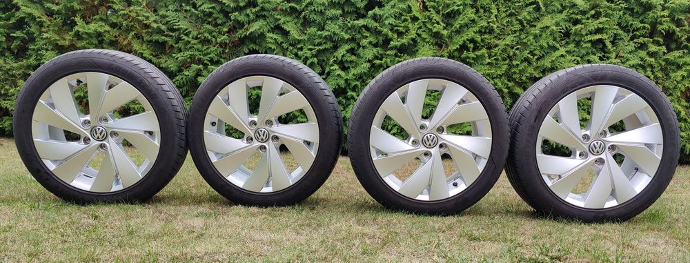Koła felgi 17 cali Volkswagen VW golf opony Goodyear Eagle F1