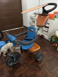 Triciclo Feber Azul e Laranja Passeio
