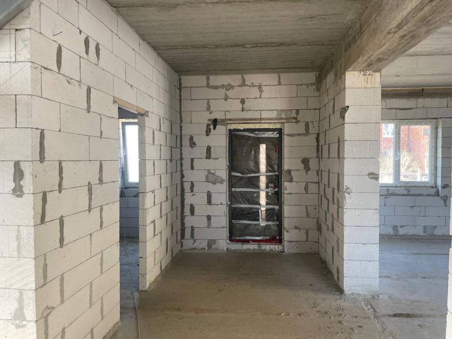 Продам будинок з міськими комунікаціями, Озерна, біля Озера