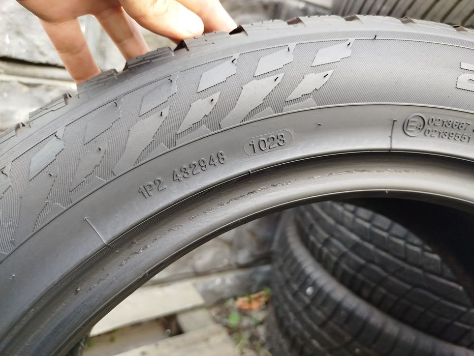 Шини зимові 215-55-17 Nokian з Німечини