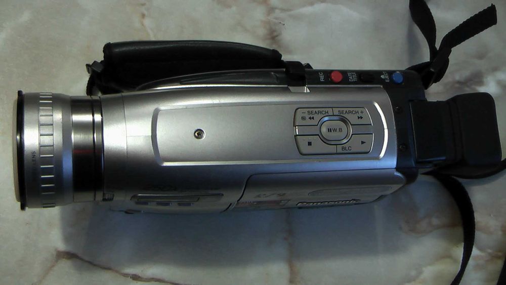 Відеокамера Panasonic NV-RZ9