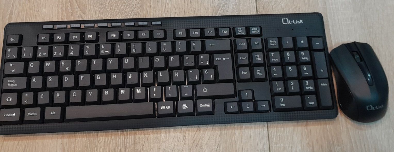 Bezprzewodowa klawiatura i myszka