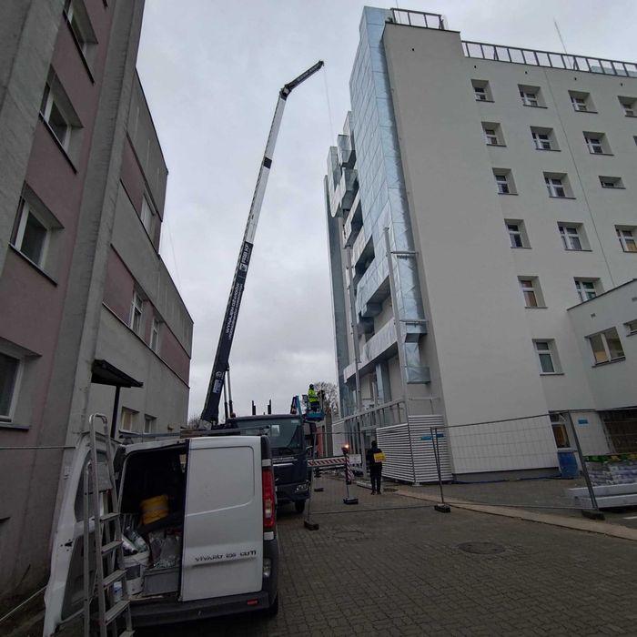 Usługi podnośnikiem koszowym/żurawiem 36m