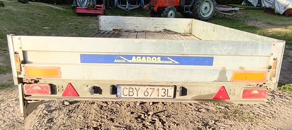 Przyczepa towarowa Saris laweta dmc 2700 kg rok 2005