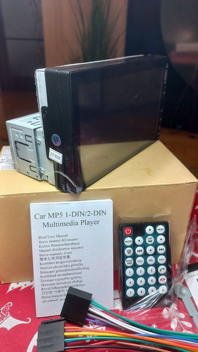 Автомобільний мультимедійний плеєр Hippcron з бездротовим сенсор екра