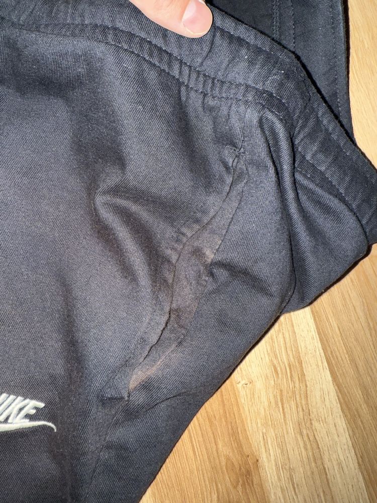 Nike oryginalne spodenki czarne Sportswear